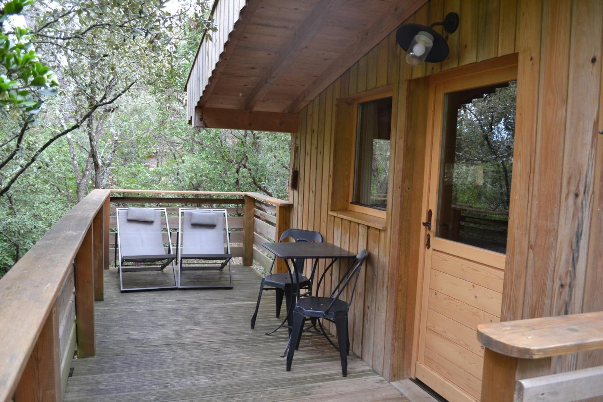 Les Cabanes Dans Les Bois Logis Hotel Villedubert المظهر الخارجي الصورة
